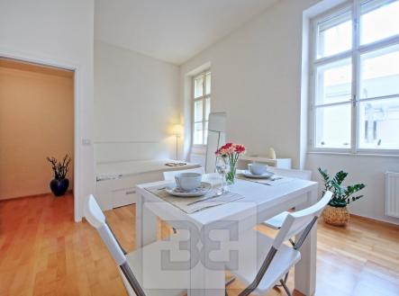 Pronájem bytu, 1+kk, 31 m²