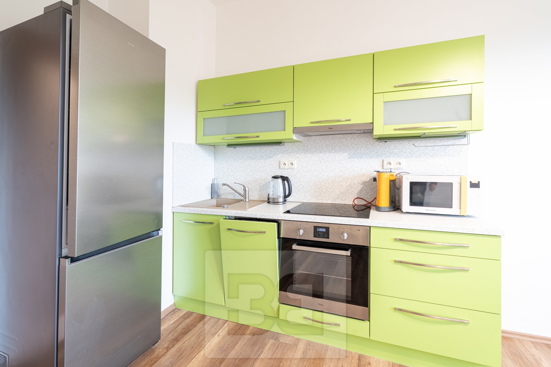 Pronájem bytu 2+kk 48 m², Praha - Vršovice