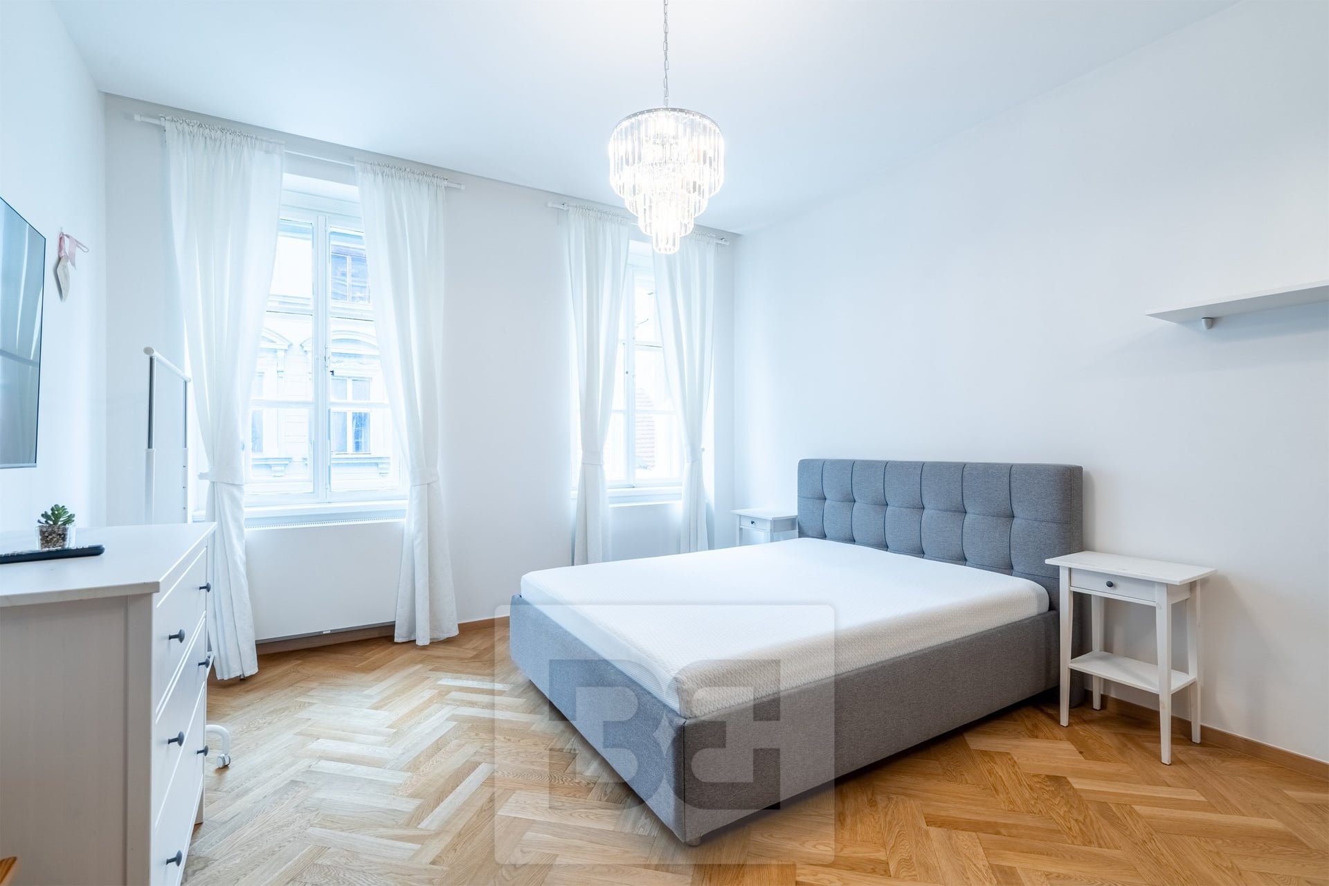 Pronájem bytu 1+kk 30 m², Praha - Nové Město