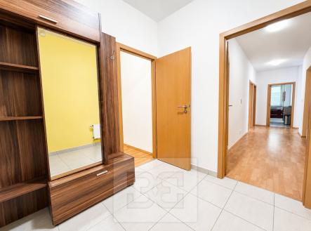 Pronájem bytu, 3+kk, 94 m²