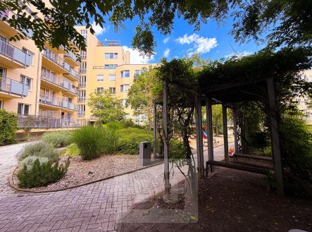 Pronájem bytu, 3+kk, 78 m²