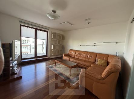 Pronájem bytu, 2+1, 85 m²