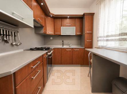 Pronájem bytu, 2+1, 55 m²