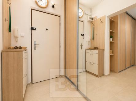 Pronájem bytu, 2+1, 55 m²