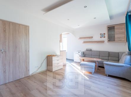 Pronájem bytu, 2+kk, 50 m²