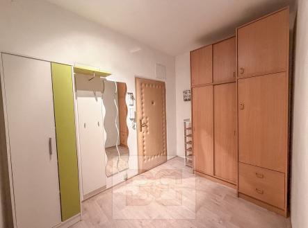 Pronájem bytu, 2+1, 56 m²