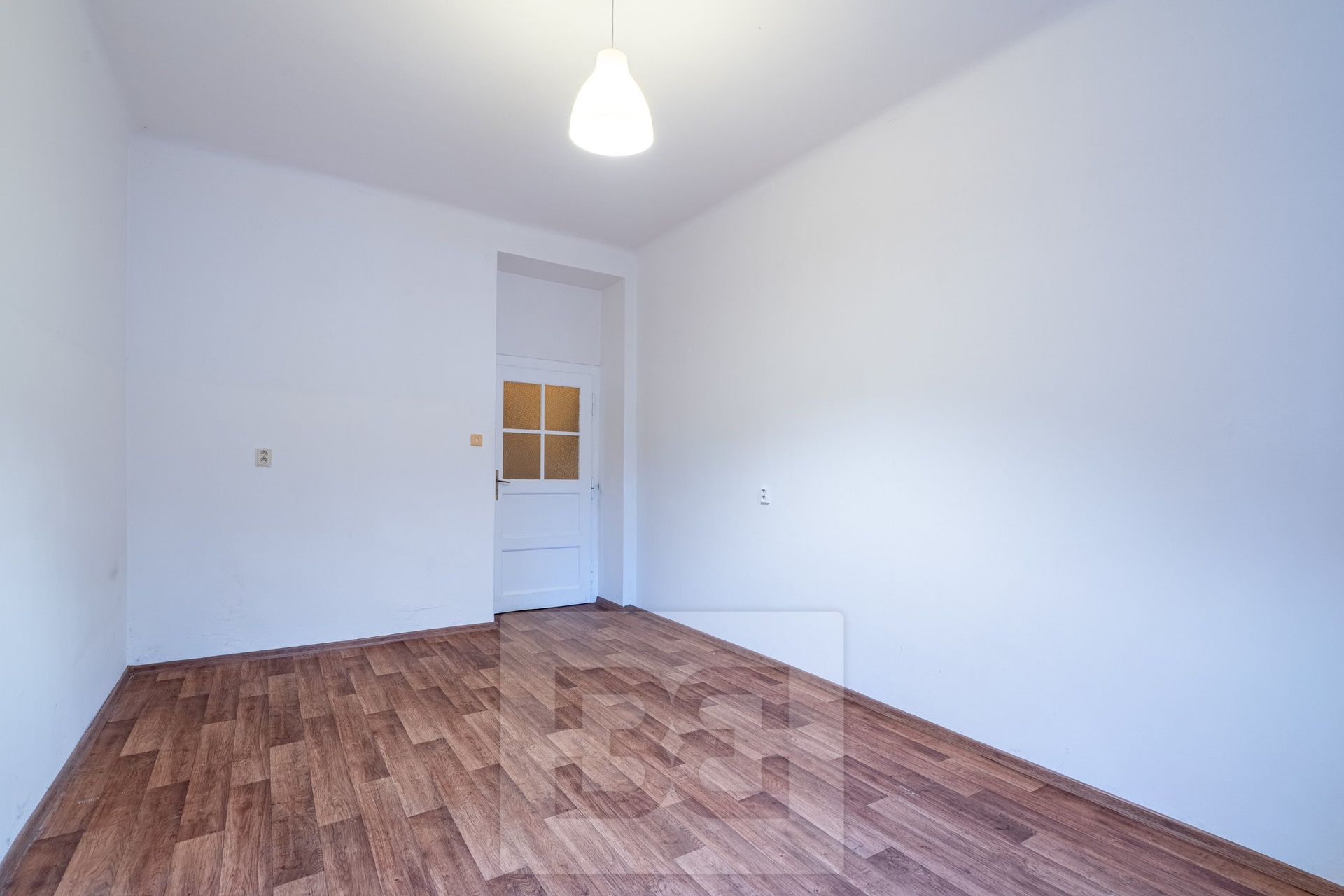 Pronájem bytu 2+1 50 m², Praha - Holešovice