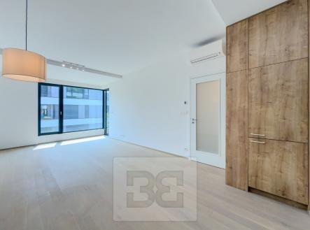 Pronájem bytu, 3+kk, 88 m²