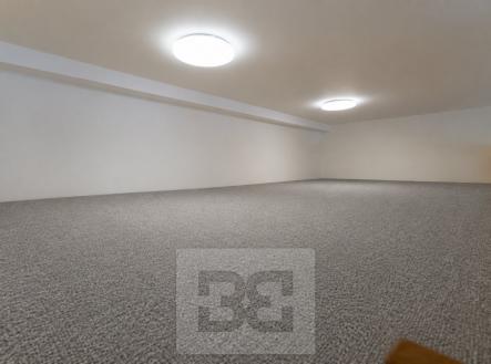 Pronájem bytu, 1+kk, 30 m²