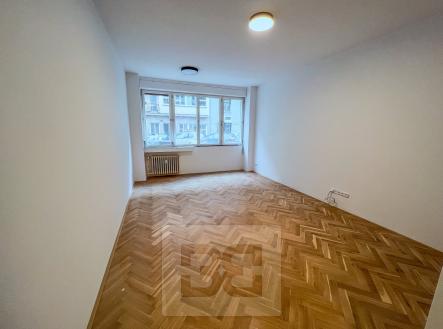 Pronájem bytu, 1+kk, 32 m²