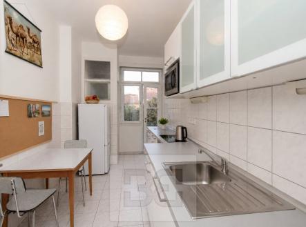 Pronájem bytu, 2+1, 91 m²