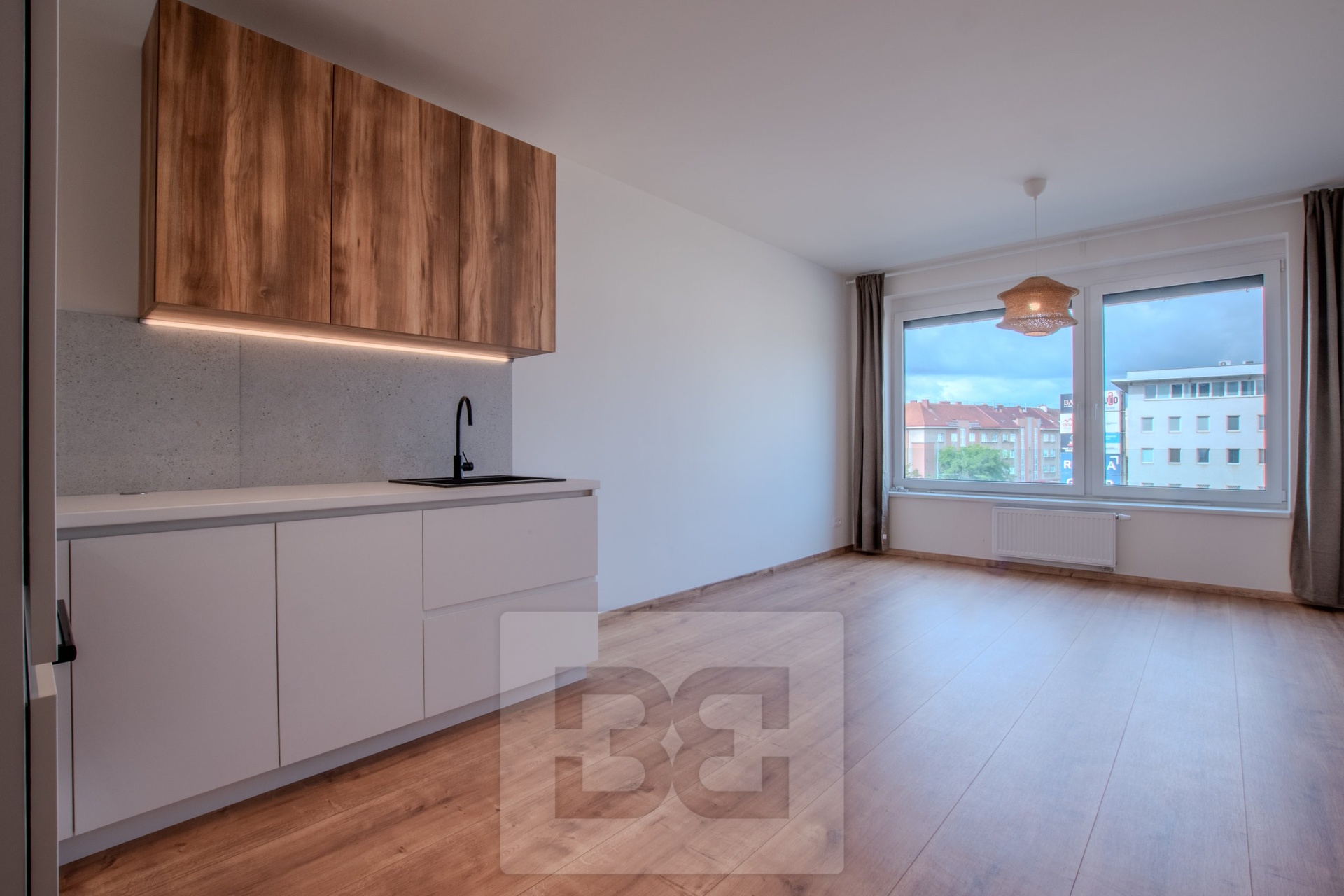 Pronájem bytu v novostavbě 1+kk, 36 m² - Praha - Vysočany