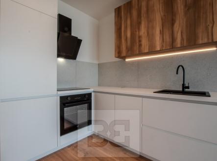 Pronájem bytu, 1+kk, 36 m²