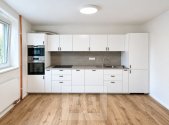 Pronájem bytu, 2+1, 84 m²