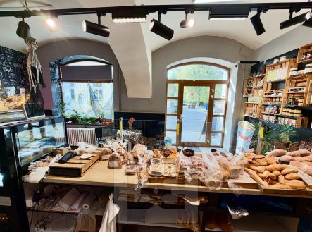 Prodej obchodní prostory, 64 m²