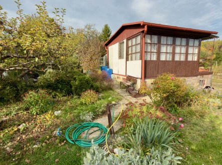 Pronájem chaty 24 m² se zahradou 408 m² , Praha - Dejvice