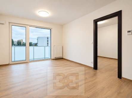 Pronájem bytu, 2+kk, 55 m²