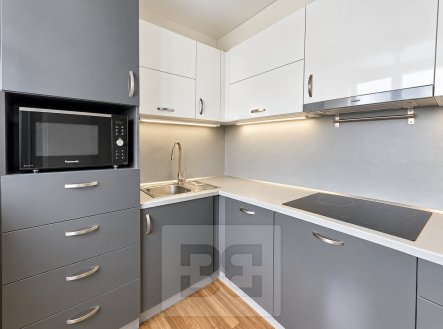 Pronájem bytu, 4+kk, 88 m² obrázek