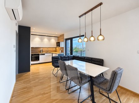 Pronájem bytu, 3+kk, 104 m²