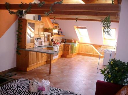 Pronájem bytu, 2+kk, 80 m²