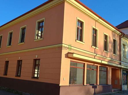 Pronájem obchodní prostor