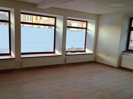 Pronájem obchodní prostor