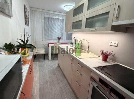 Pronájem bytu, 3+1, 70 m² obrázek