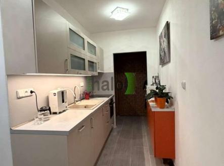 Pronájem bytu, 3+1, 70 m²