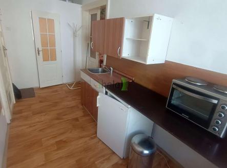 Pronájem bytu, 1+1, 37 m²