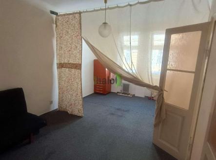 Pronájem bytu, 1+1, 37 m²