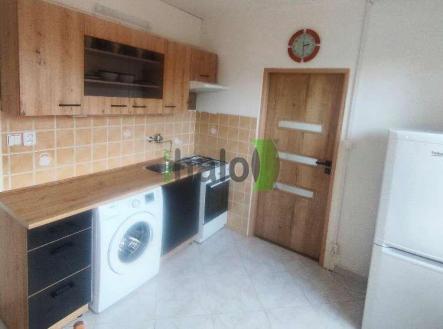 Pronájem bytu, 1+1, 38 m²