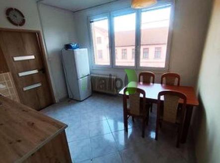 Pronájem bytu, 1+1, 38 m²