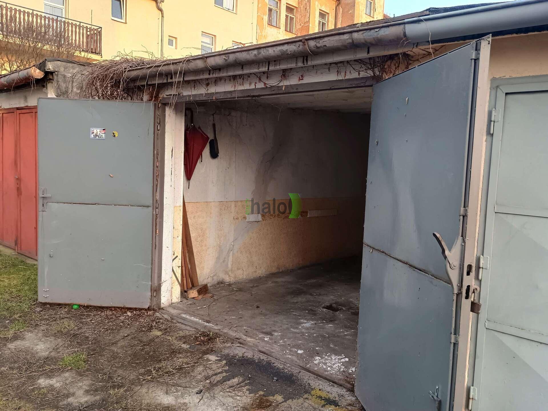 Pronájem garáž České Budějovice vedle Lannovy tř. u vlakového nádraží