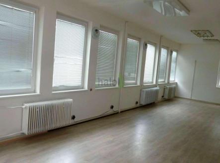 Pronájem kanceláře, 58 m²