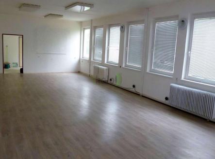Pronájem kanceláře, 58 m²