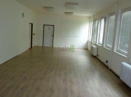 Pronájem kanceláře, 58 m²