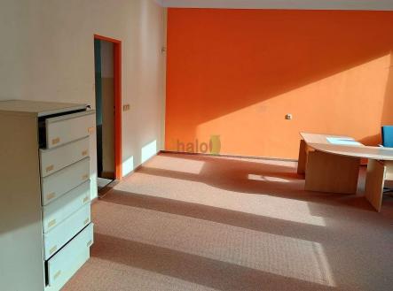 Pronájem kanceláře, 45 m²