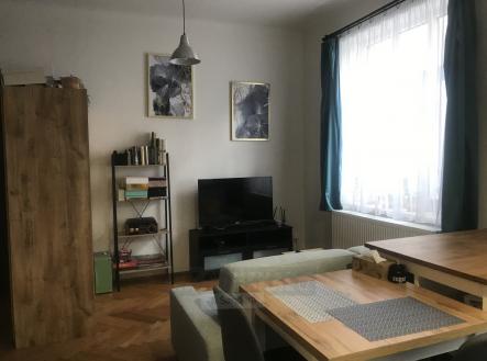 Pronájem bytu, 1+kk, 35 m²