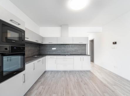 Pronájem bytu, 4+kk, 80 m²