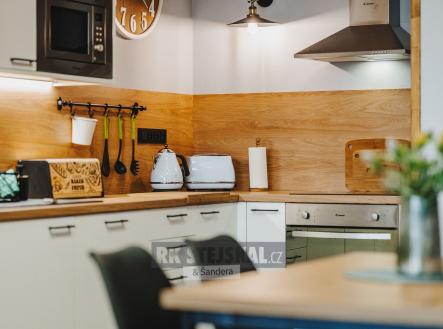 Pronájem bytu, 2+kk, 63 m²