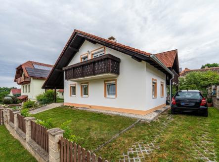 Prodej - dům/vila, 330 m²