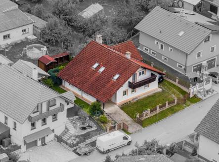 Prodej - dům/vila, 330 m²