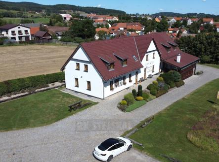 Pronájem obchodní prostor, 100 m²