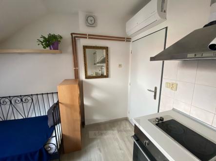 Pronájem bytu, 1+kk, 22 m²