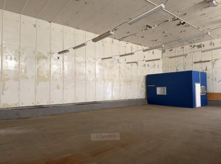 Pronájem komerčního objektu, sklad, 400 m²