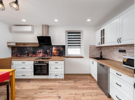 Prodej bytu, 2+kk, 58 m²