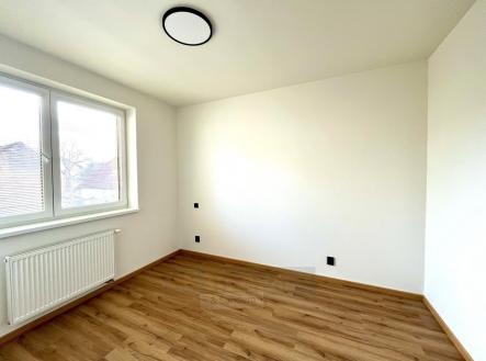Pronájem bytu, 2+kk, 42 m²