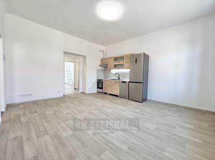 Pronájem bytu, 3+kk, 60 m²