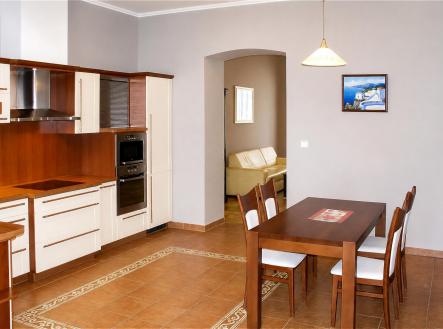 Pronájem bytu, 2+1, 76 m² obrázek