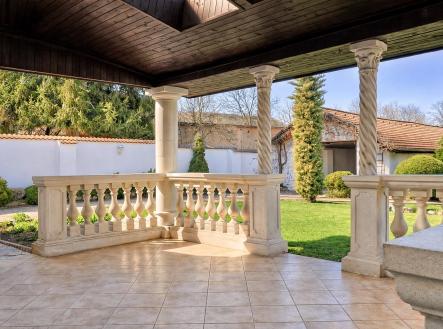Pronájem domu/vily, 230 m²
